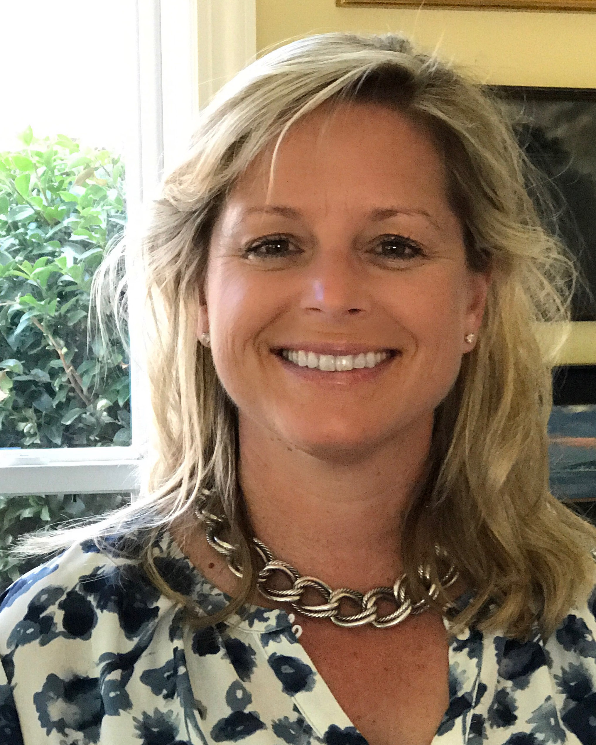 Lois Reynolds, CPA
